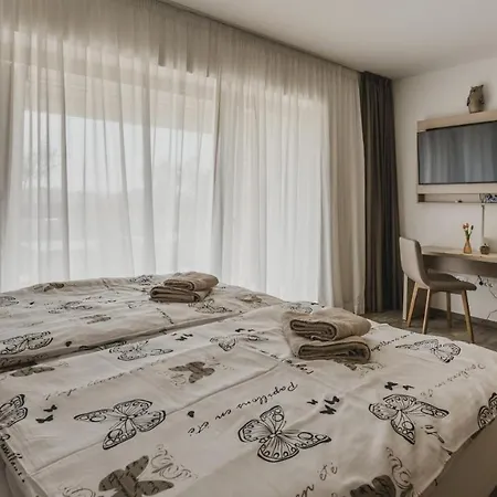 Aparment Complex Stella With Pool