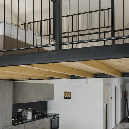 Aparment Complex Stella With Pool Karpinjan
