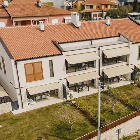 Aparment Complex Stella With Pool Gasthof