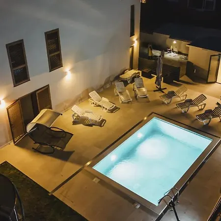 Aparment Complex Stella With Pool Gasthof