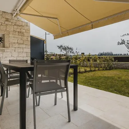 Aparment Complex Stella With Pool *